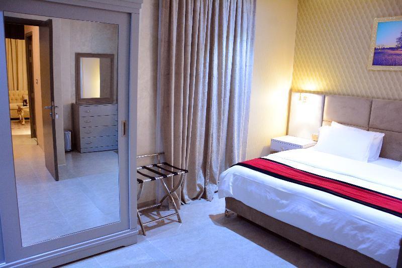 ذا فيفتى ايت السالمية Aparthotel Kuwait City Ngoại thất bức ảnh